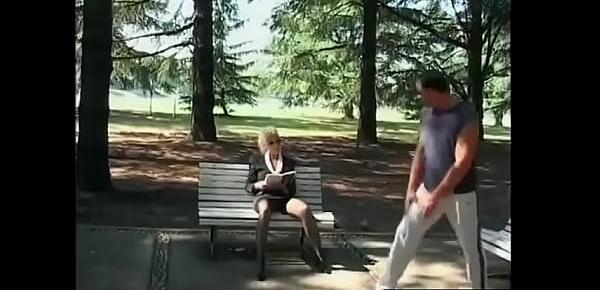  You have to get up early if you want to meet a lonely MILF in the park